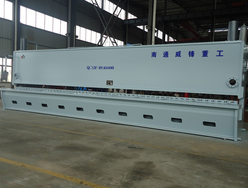 QC11Y-10X10000閘式剪板機